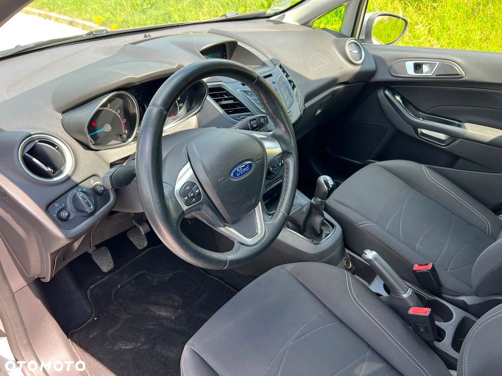 Ford Fiesta 1.25 Trend SVP - 28
