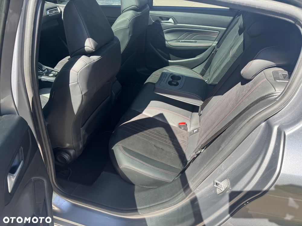 Peugeot 308 1.6 PureTech GPF GT S&S EAT8 - 13
