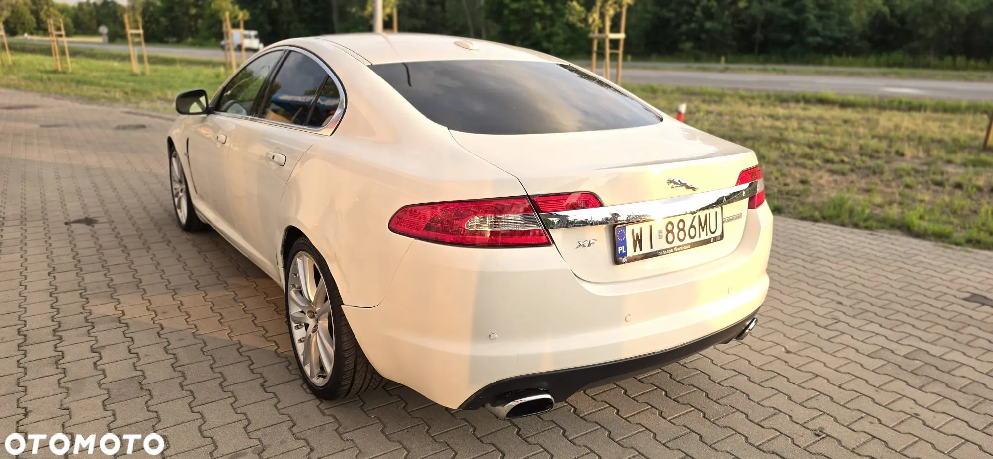 Jaguar XF 4.2 Super V8 - 7