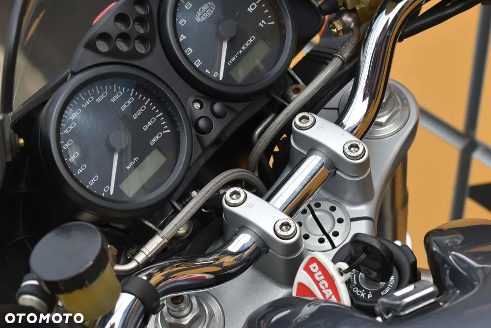 Ducati Monster - 24