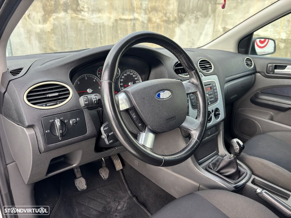 Ford Focus SW 1.6 TDCi Titanium - 17