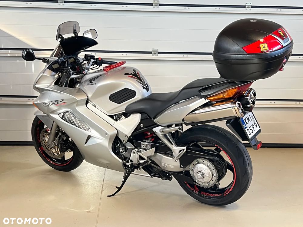 Honda VFR - 6