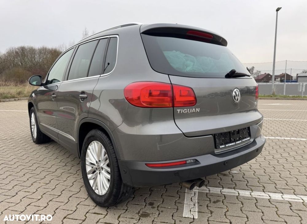 Volkswagen Tiguan 2.0 TDI DPF 4Motion BlueMotion Technology DSG Sport & Style - 8