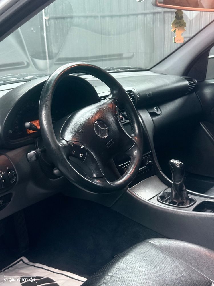Mercedes-Benz C 220 - 12