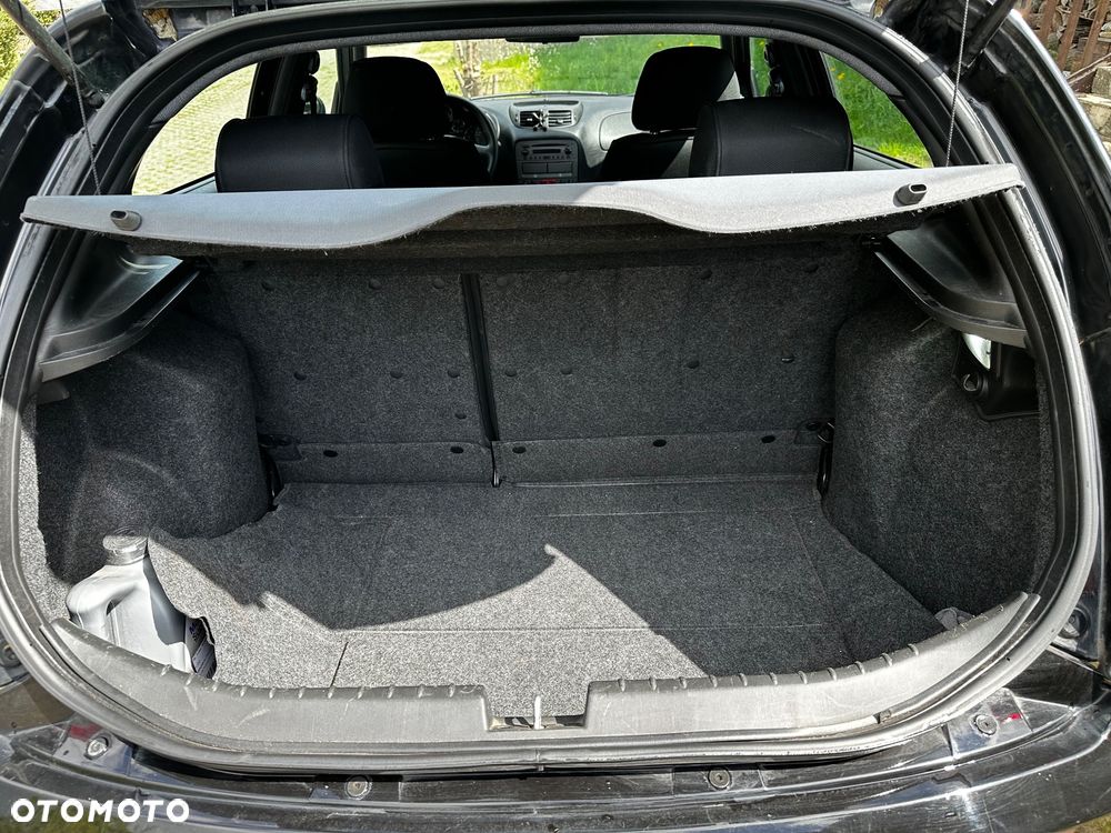 Alfa Romeo 147 1.6 Twin Spark 16V - 23