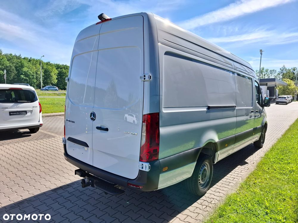 Mercedes-Benz Sprinter 317 CDI Furgon PRO długi 4325 mm L3H2 - 8