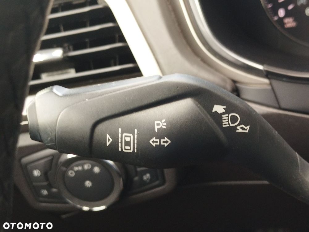 Ford Mondeo Vignale 2.0 TDCi 4WD PowerShift - 23