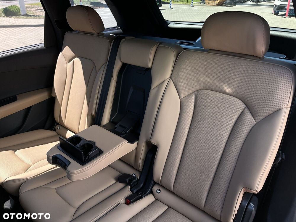 Audi Q7 - 16