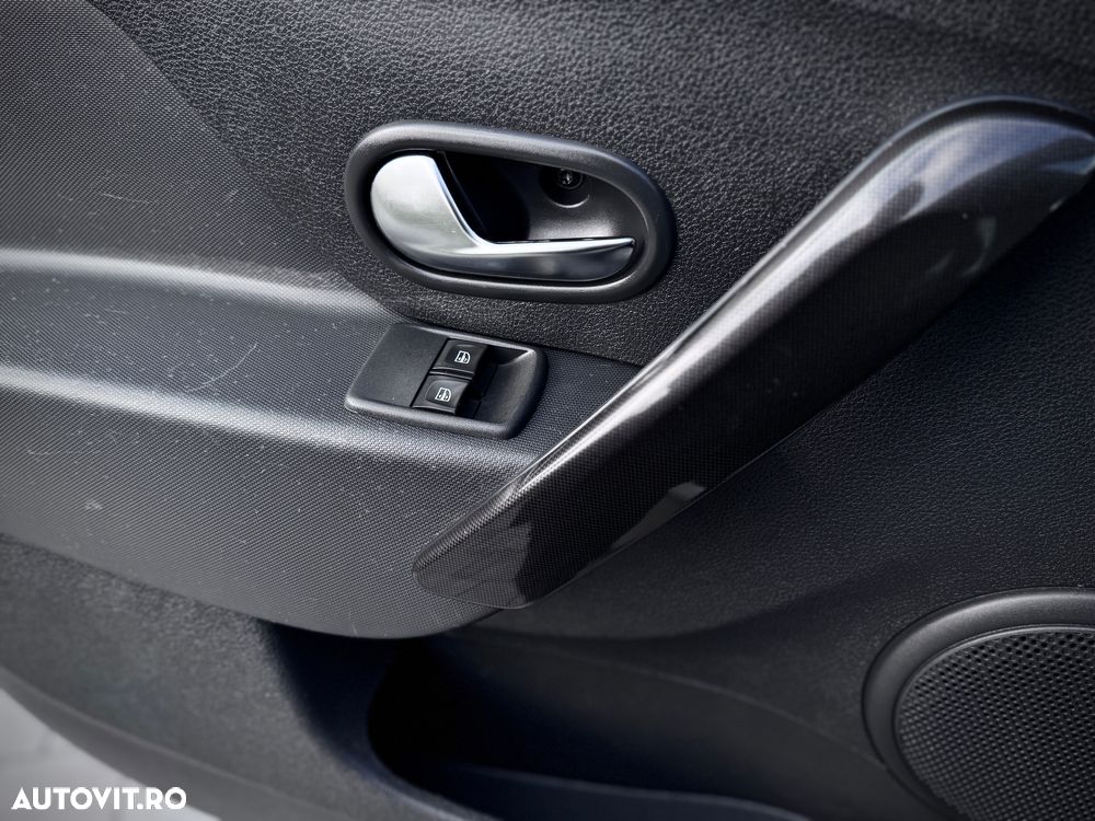 Dacia Logan TCe 90 Prestige - 21