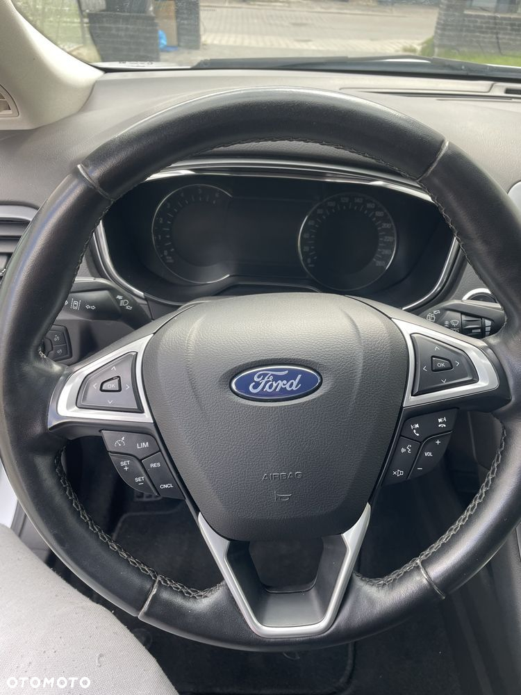 Ford Mondeo 2.0 TDCi Titanium - 25