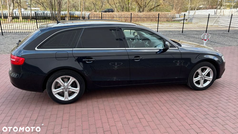 Audi A4 Avant - 11