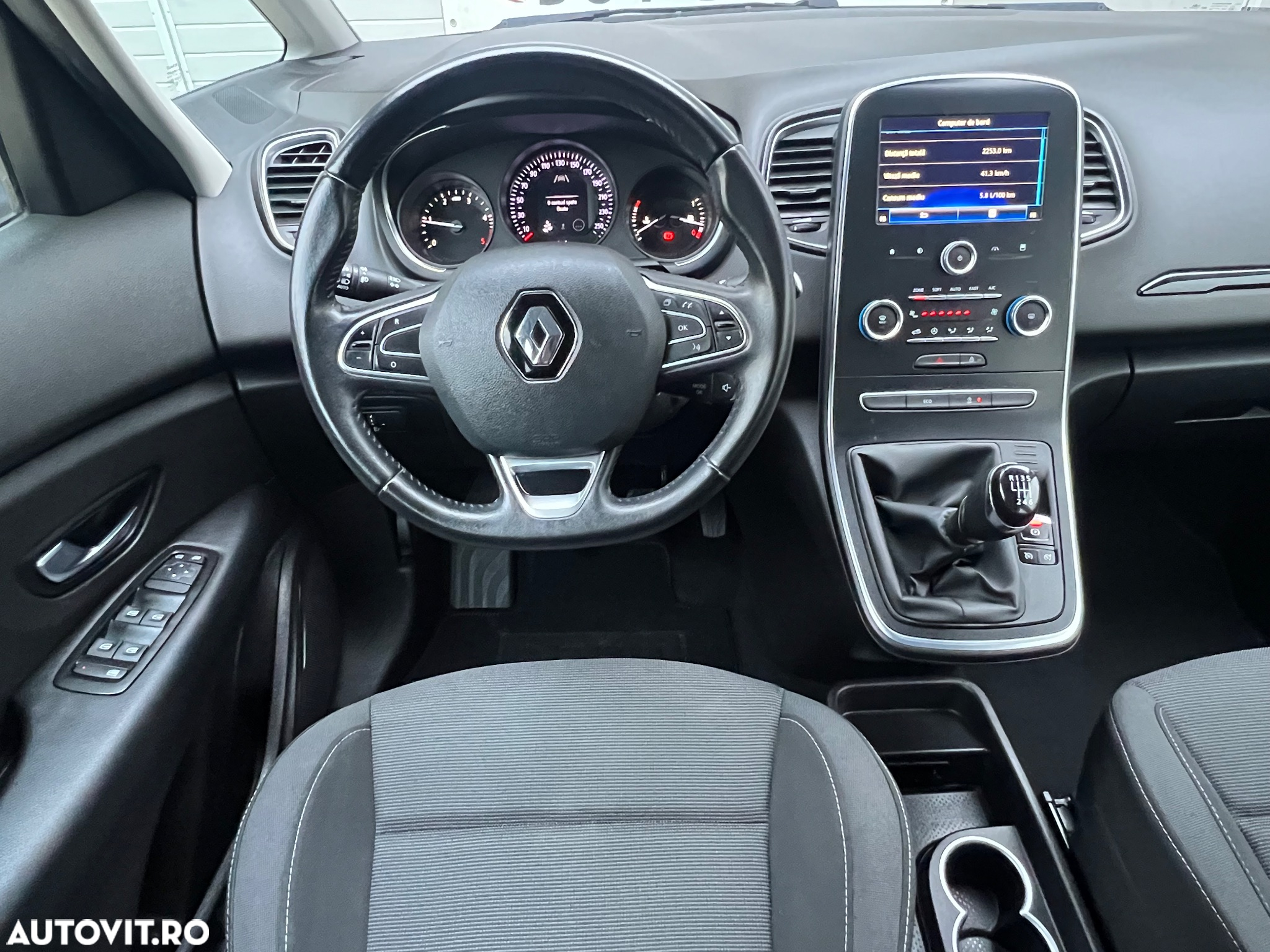 Renault Scenic - 3
