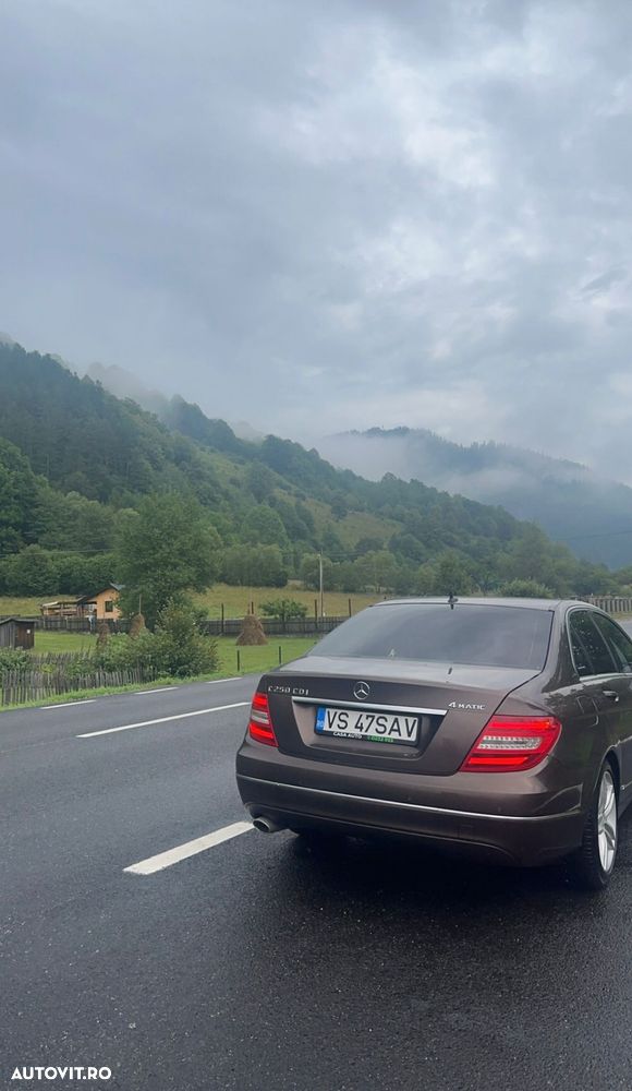 Mercedes-Benz C 250 CDI DPF 4Matic (BlueEFFICIENCY) 7G-TRONIC - 9
