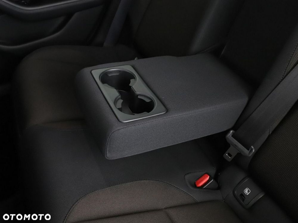 Mazda 3 SKYACTIV-X 2.0 M-Hybrid SELECTION - 41