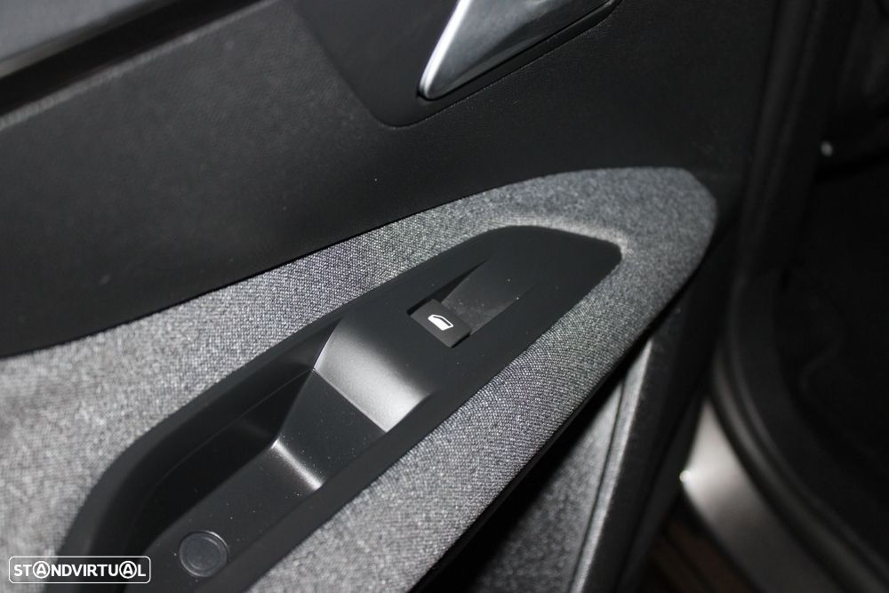 Peugeot 3008 1.5 BlueHDi Active - 29