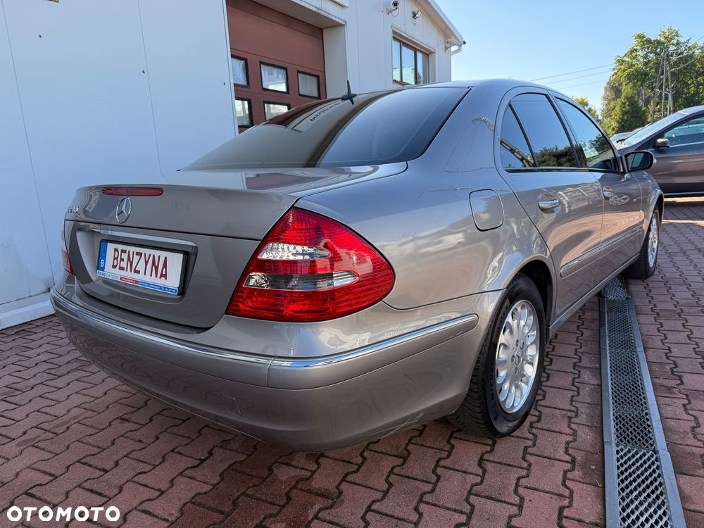 Mercedes-Benz Klasa E - 9