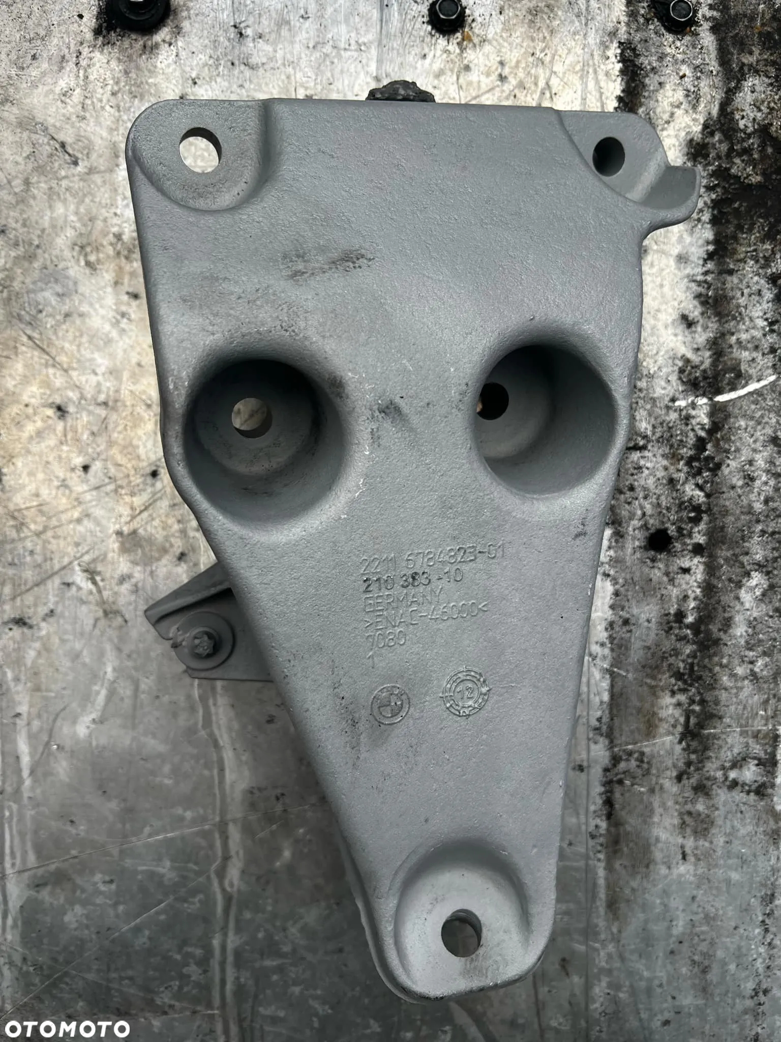 ŁAPA MOCOWANIE SILNIKA WSPORNIK - BMW N20 LEWY - 2211 6784823-01 - 3