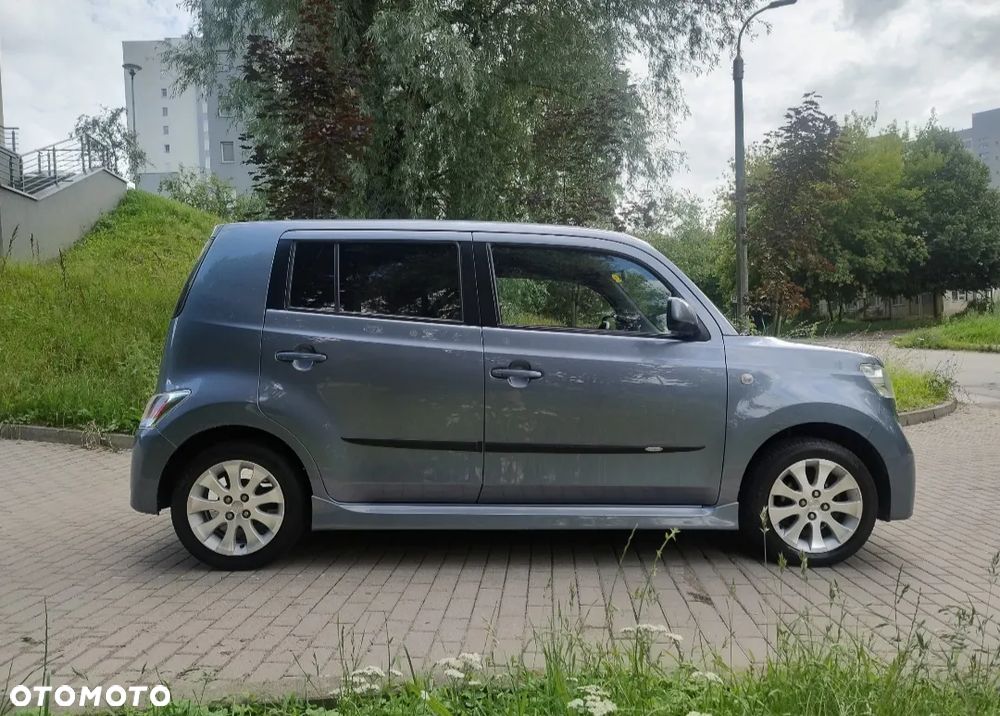 Daihatsu Materia - 8
