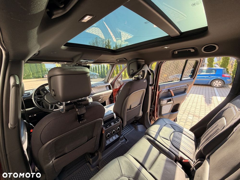 Land Rover Defender - 17