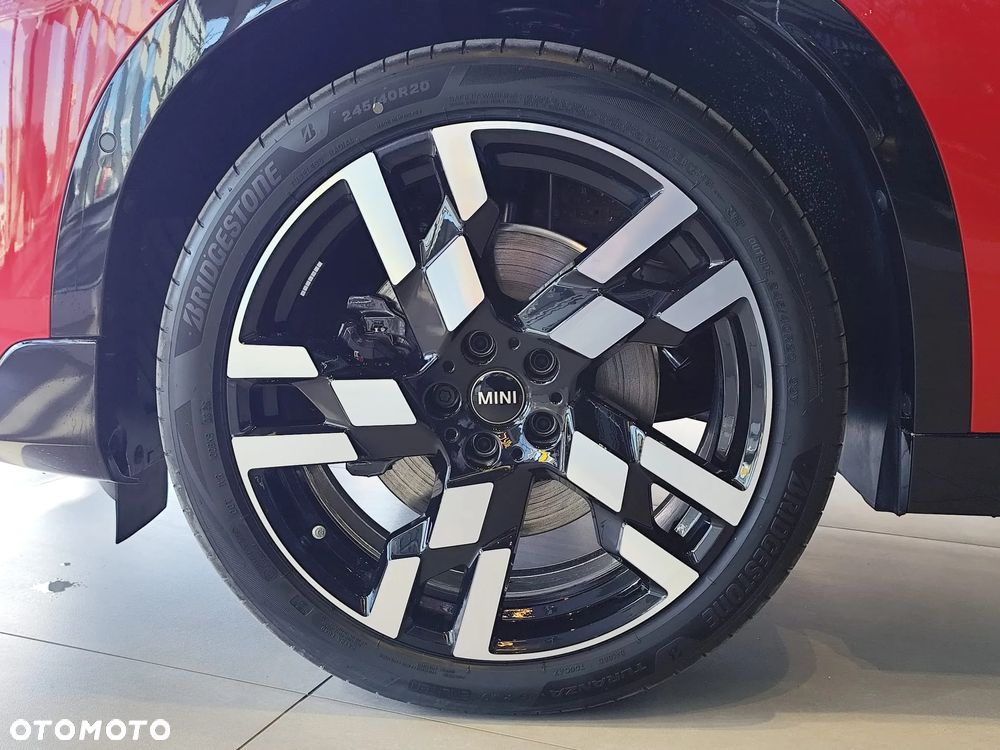 MINI Countryman SE ALL4 66.5kWh Linia Essential - 11