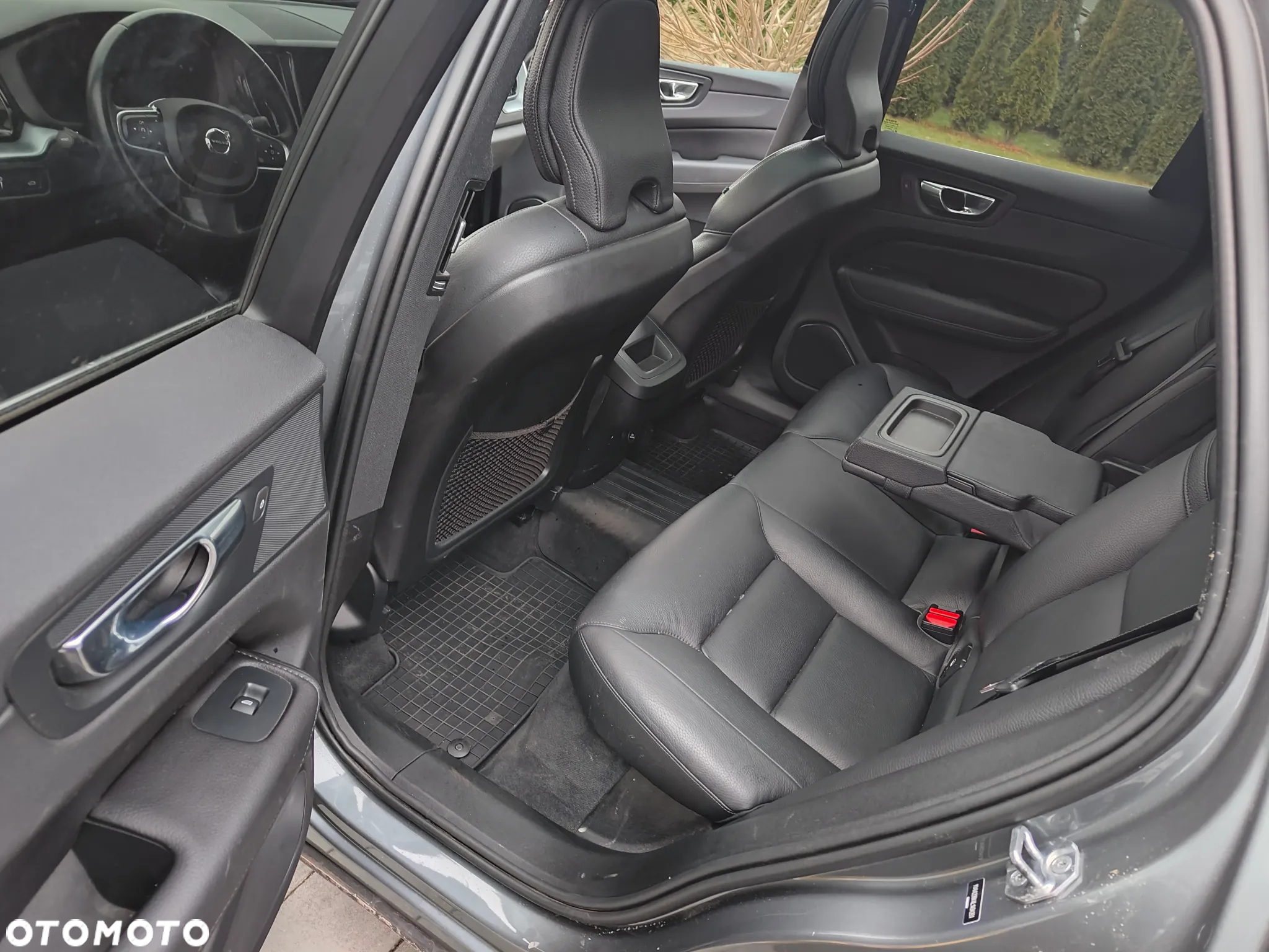Volvo XC 60 T6 GPF AWD Momentum - 9