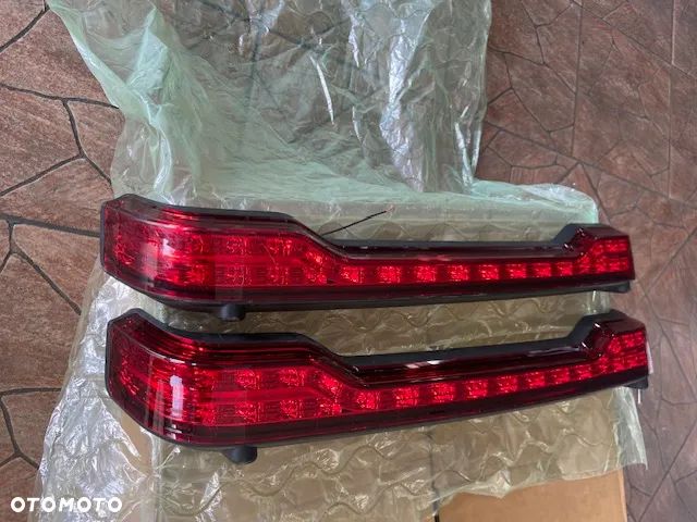 LAMPA LED LISTWA LED KUFRA CENTRALNEGO HARLEY TOURING ELECTRA ROAD GLIDE 14- - 2
