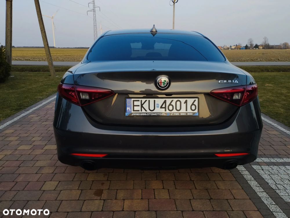 Alfa Romeo Giulia 2.0 Turbo Sprint - 5
