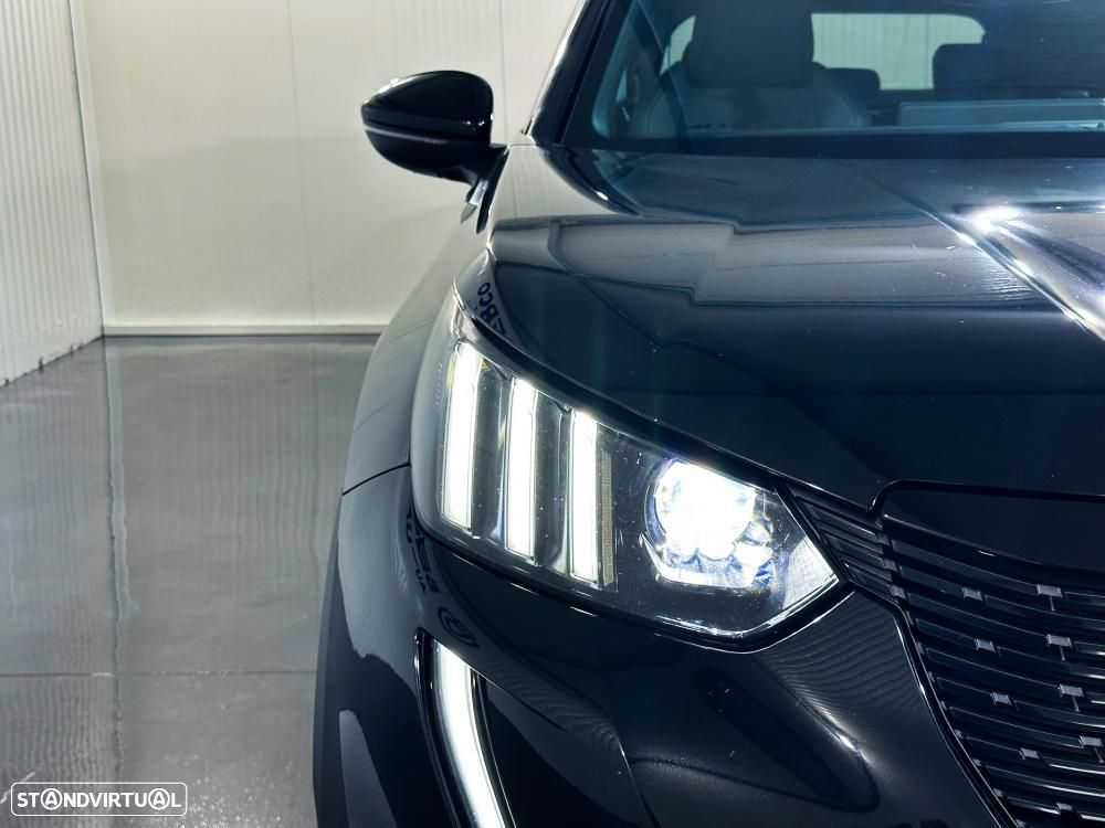 Peugeot e-2008 50 kWh GT - 15
