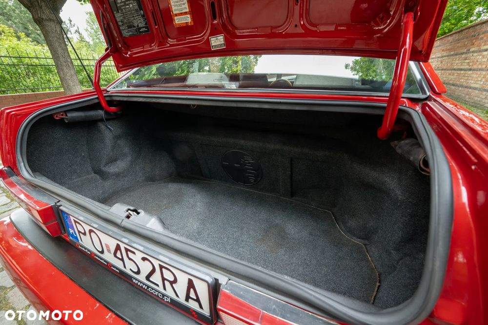 Alfa Romeo 75 - 26