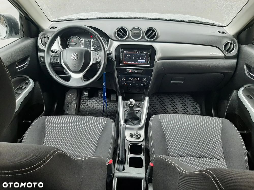 Suzuki Vitara 1.6 (4x4) Allgrip Comfort - 22