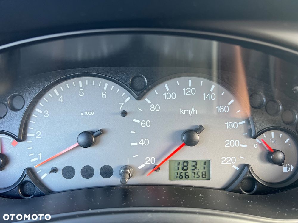 Ford Focus 1.4 Ambiente - 16