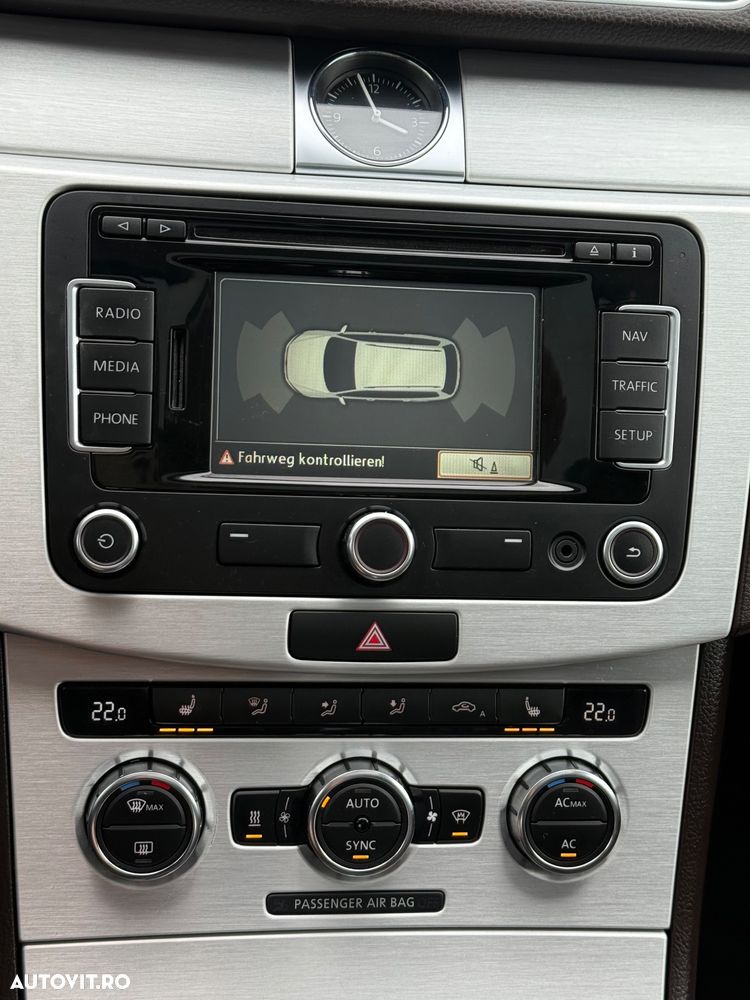 Volkswagen Passat 2.0 TDI 4Motion DSG BlueMotion Tech Exclusive - 16