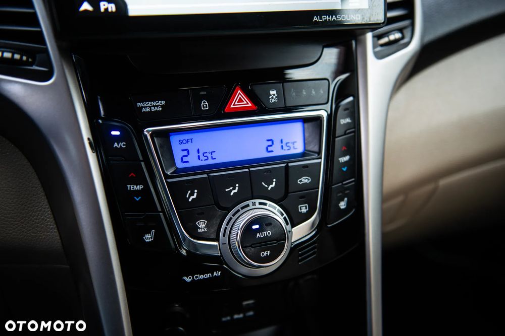 Hyundai i30 1.6 Comfort - 24