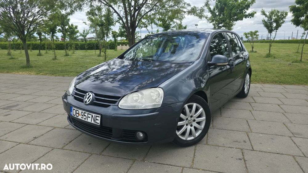Volkswagen Golf - 2