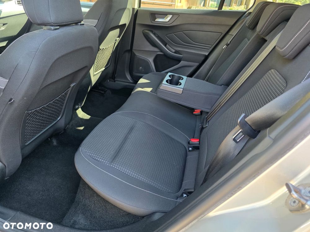 Ford Focus 1.0 EcoBoost STart-Stopp-System TITANIUM X - 27