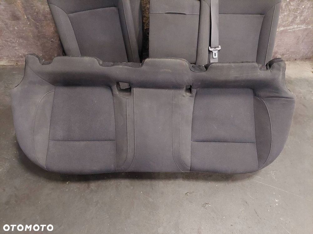 FOTELE KOMPLET LEWY PRAWY KANAPA TYŁ OPEL INSIGNIA A - 4