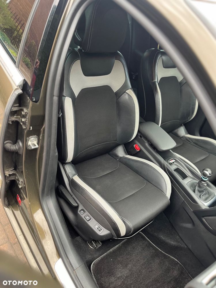 Citroën DS4 HDi 115 Chic - 16