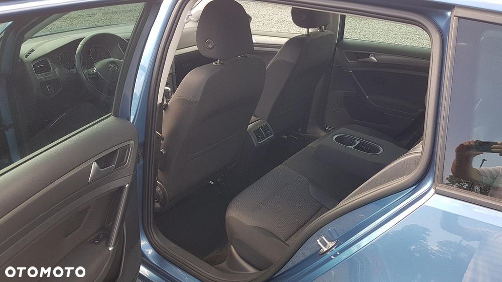 Volkswagen Golf 1.4 TSI BlueMotion Technology DSG Comfortline - 24