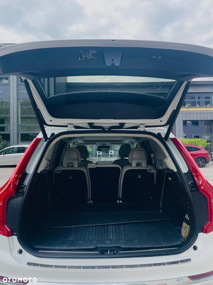 Volvo XC 90 T8 AWD Recharge Geartronic RDesign Edition - 13