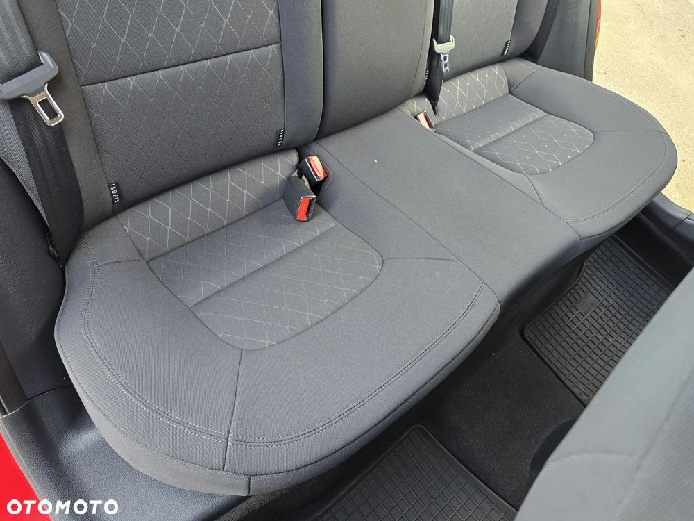 Kia Rio 1.2 L - 24