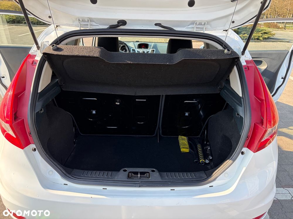 Ford Fiesta 1.4 Titanium - 18