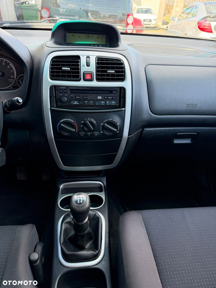 Mitsubishi Space Star 1.8 Intense - 11