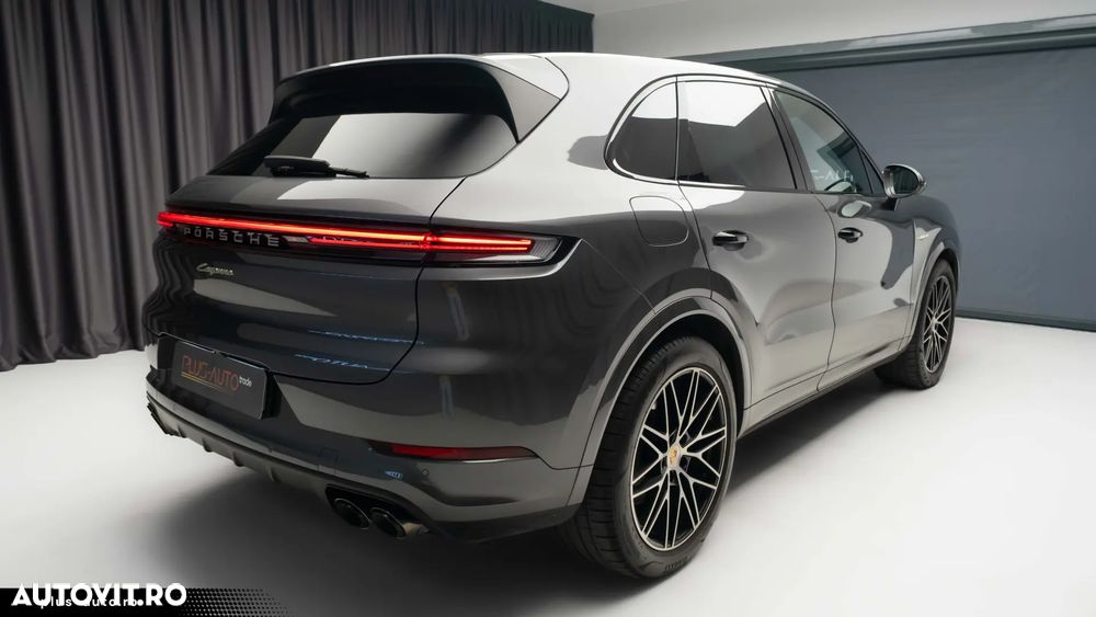 Porsche Cayenne E-Hybrid - 10