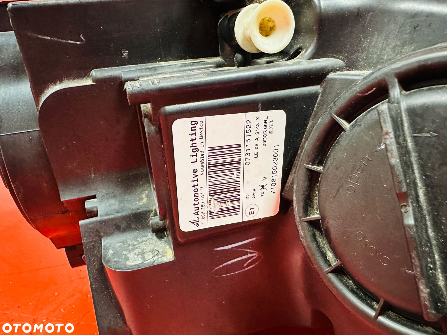 LAMPA LEWA BMW X5 E70 BI XENON NIE SKRĘTNA BDB EUROPA - 6