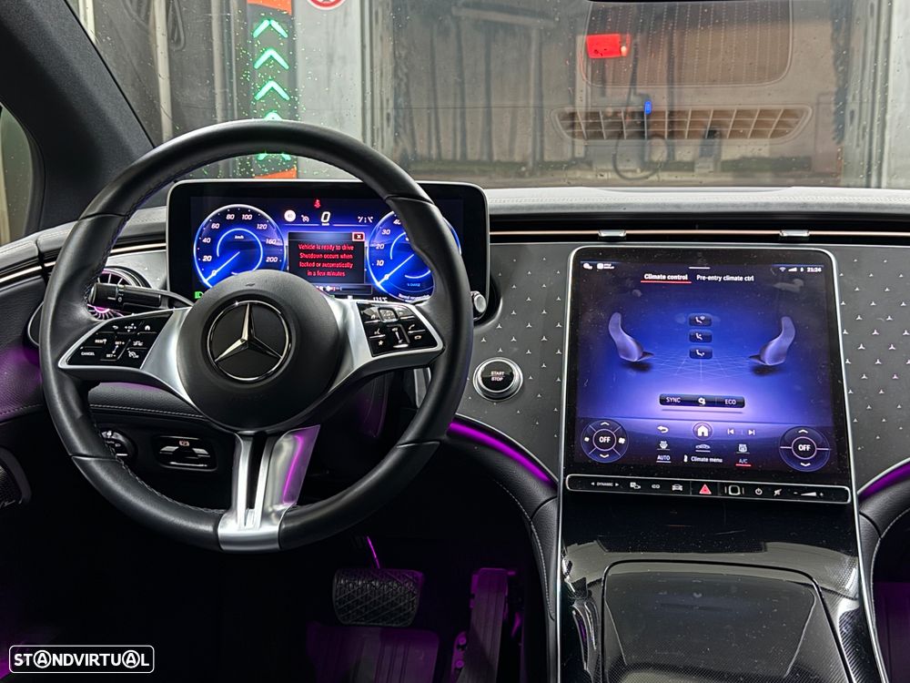 Mercedes-Benz EQE 300 Electric Art - 14