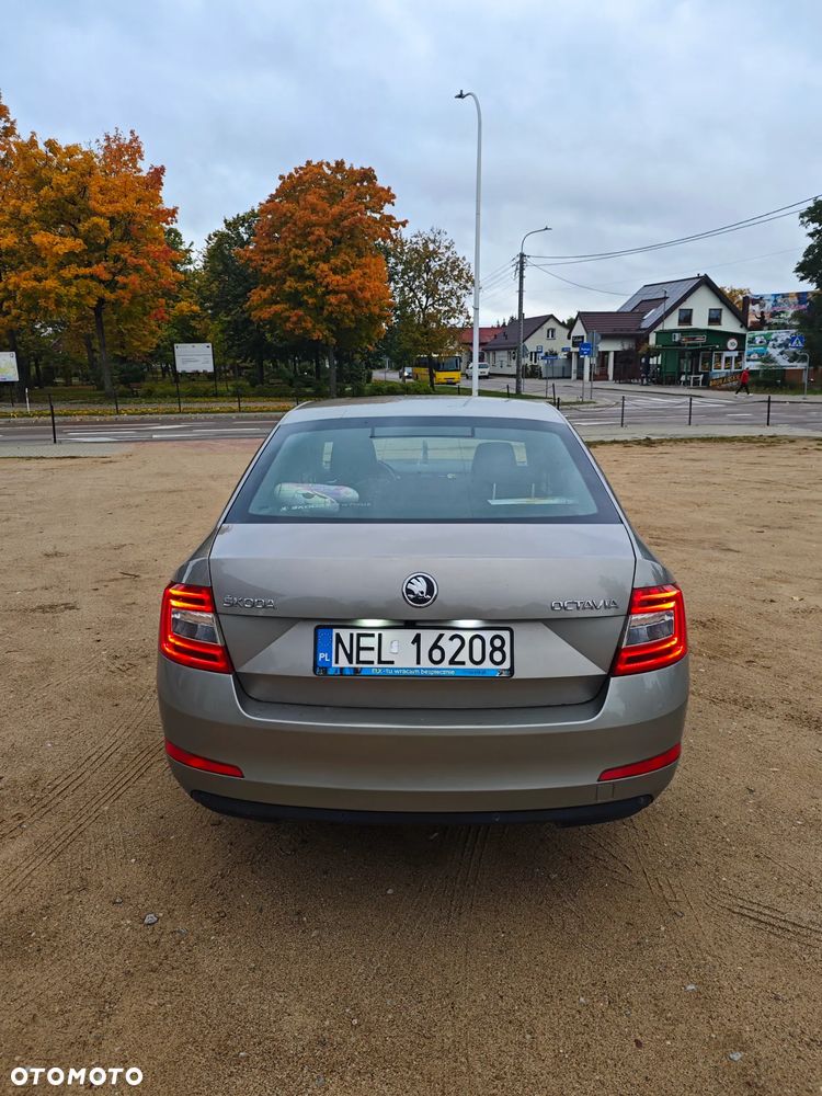 Skoda Octavia 1.4 TSI Ambition - 4