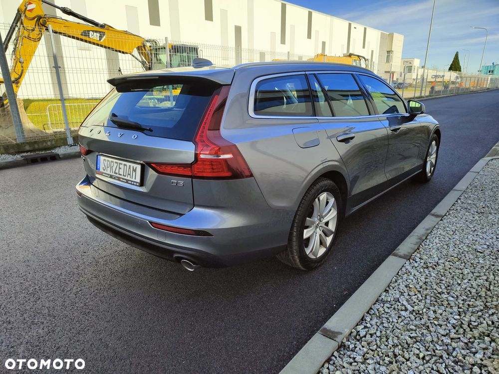 Volvo V60 D3 Momentum Pro - 4