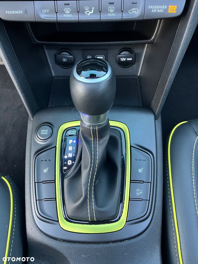 Hyundai Kona 1.6 T-GDI Premium DCT - 8