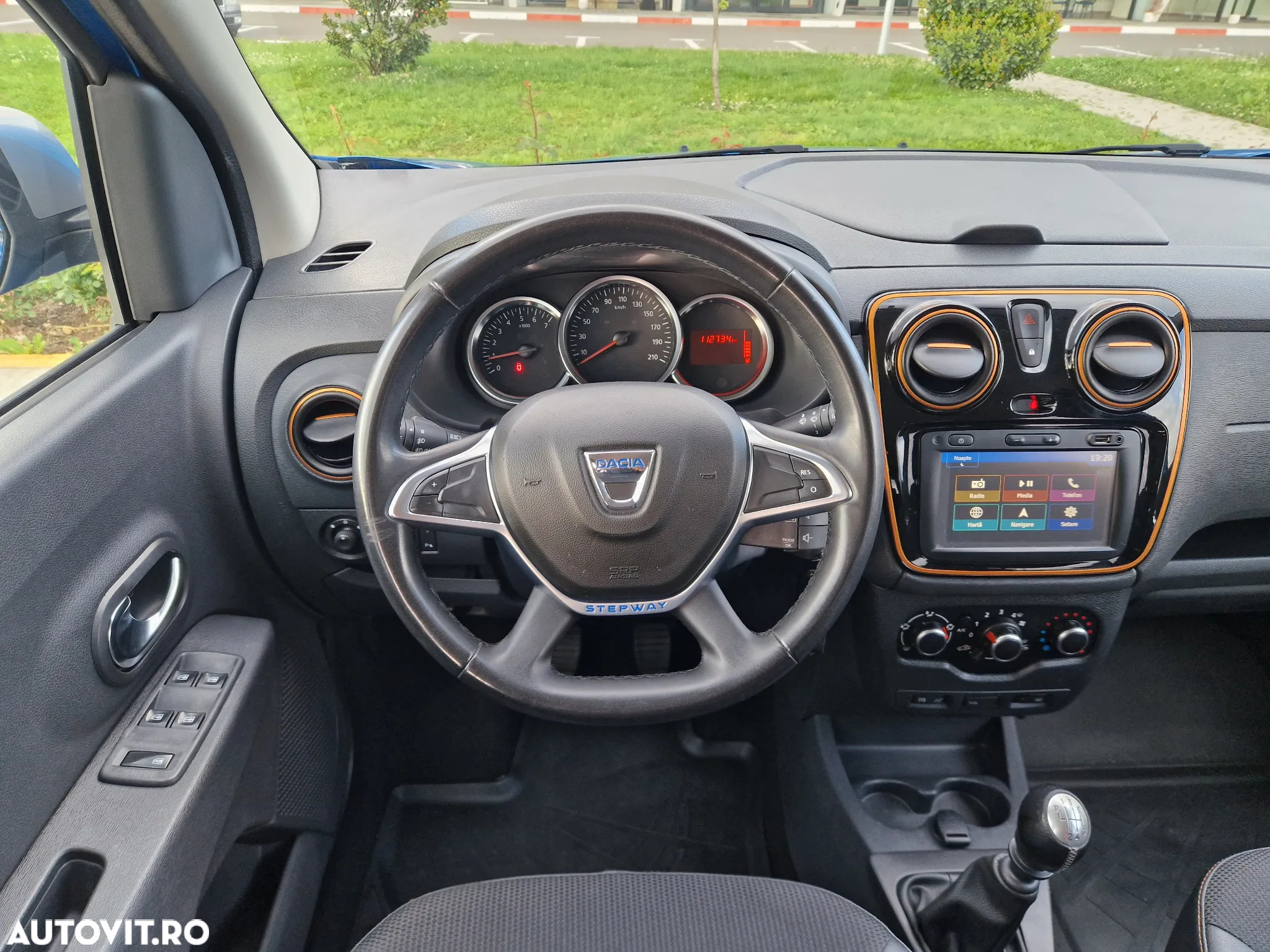 Dacia Lodgy 1.5 dCi Stepway - 14