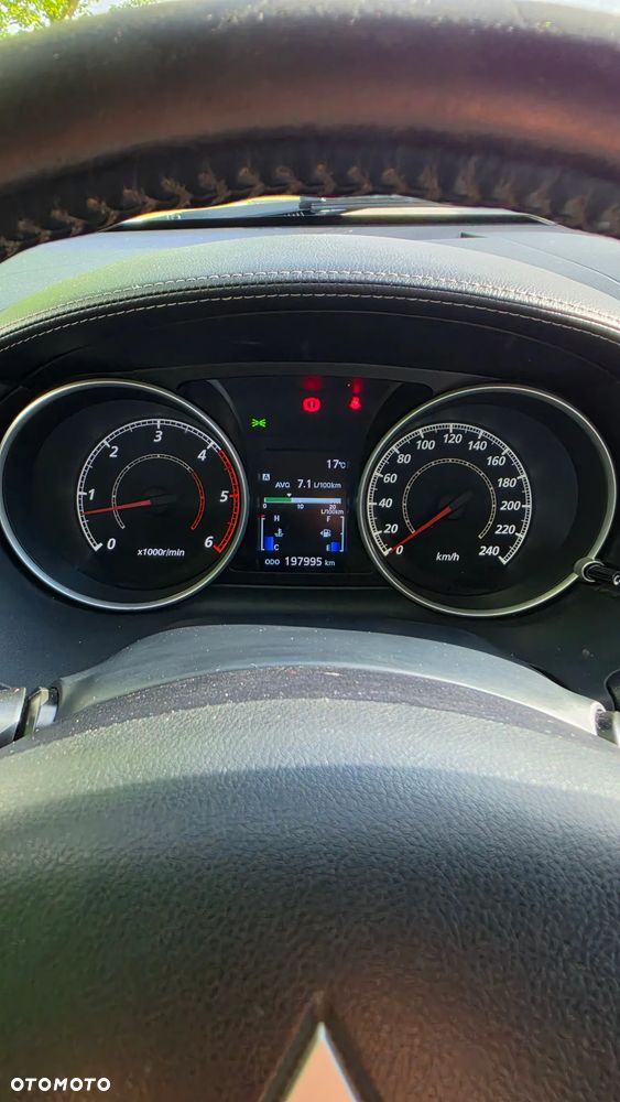 Mitsubishi Outlander 2.2 DI-D 4WD Intense - 15